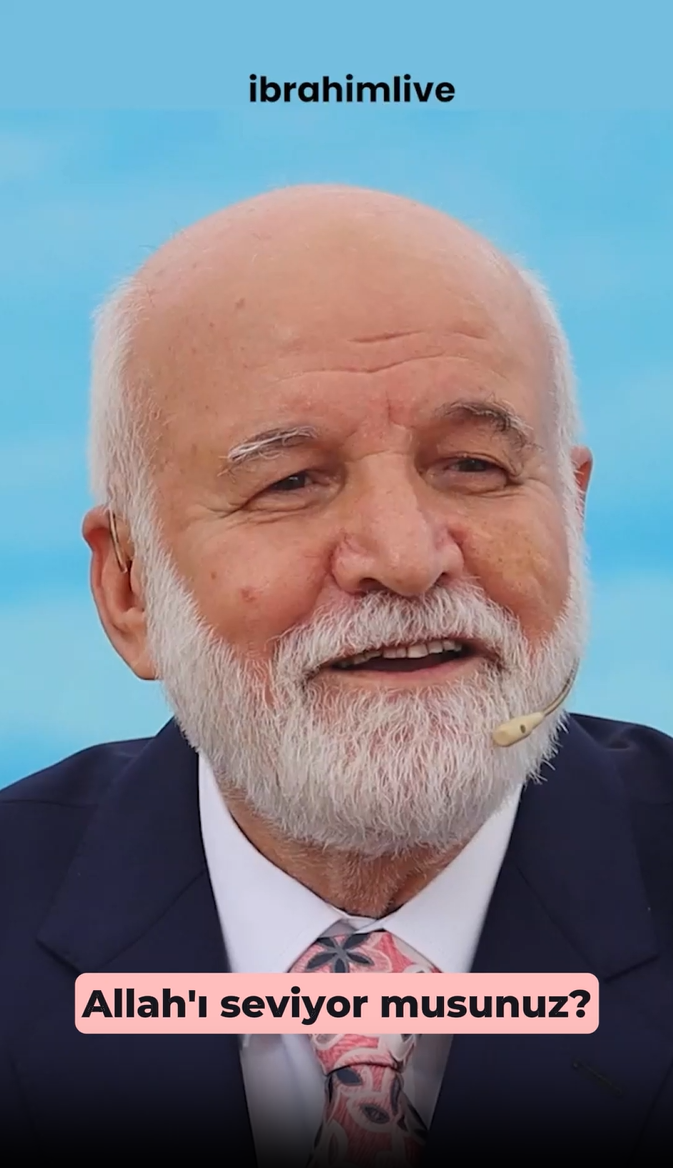 Gülümse, çünkü Allah seviyor
