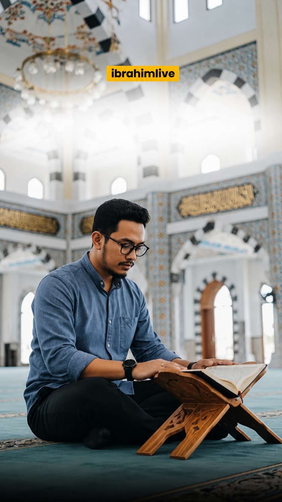 Ilustrasi spiritual tentang perbedaan cara mencintai Tuhan dalam kebijaksanaan.